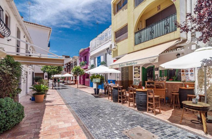 Impressive Apartment With 3 Bedrooms Metres From The Beach Estepona Buitenkant foto